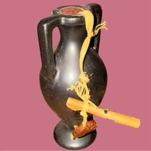 Vintage Holy Land Clay Vase Or Urn Made In Israel Handmade & Hand Painted 5.5in